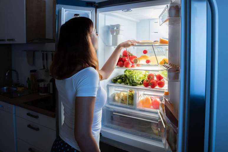 Lack of satiety may be related to an emotional problem 