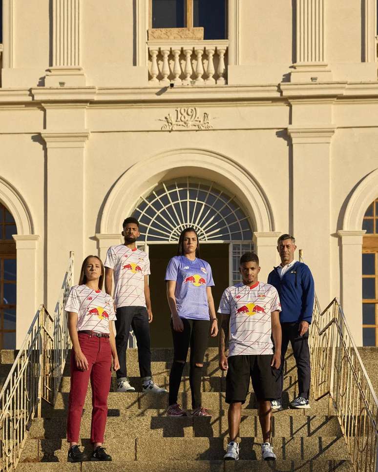 Red Bull Bragantino divulgou o uniforme da temporada 2023.