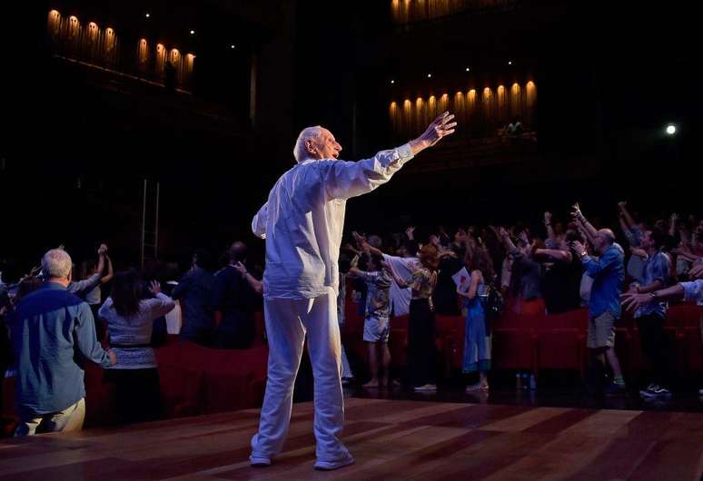 Fundador do Teatro Oficina deixa legado para a cultura brasileira por meio de suas obras e atitudes