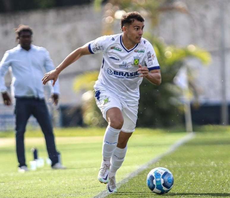 Vin&iacute;cius Baracioli, lateral-direito do Santo Andr&eacute; (