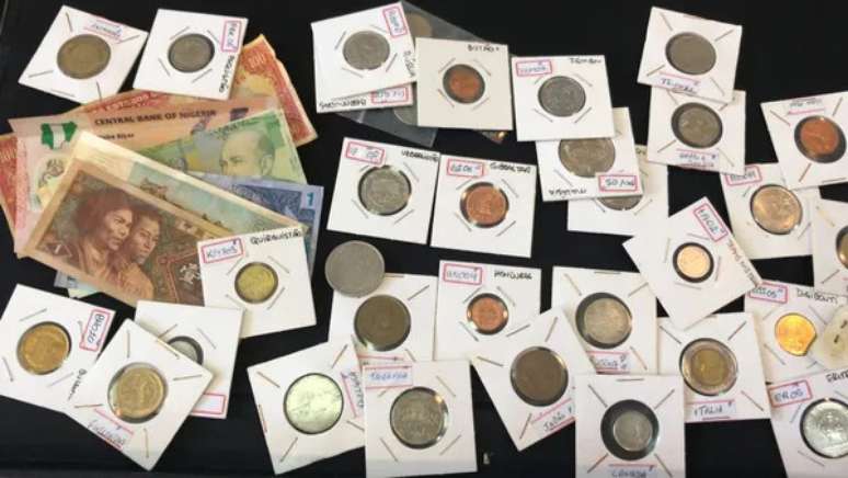 Three arrested for drug trafficking in Canoas carried a collection of coins with Nazi symbols