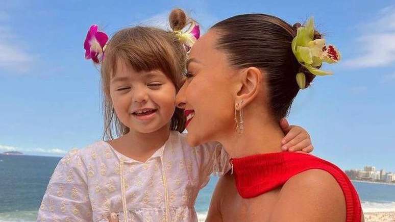 Sabrina Sato melts down for her daughter, Zoe: ‘I kept love for you’