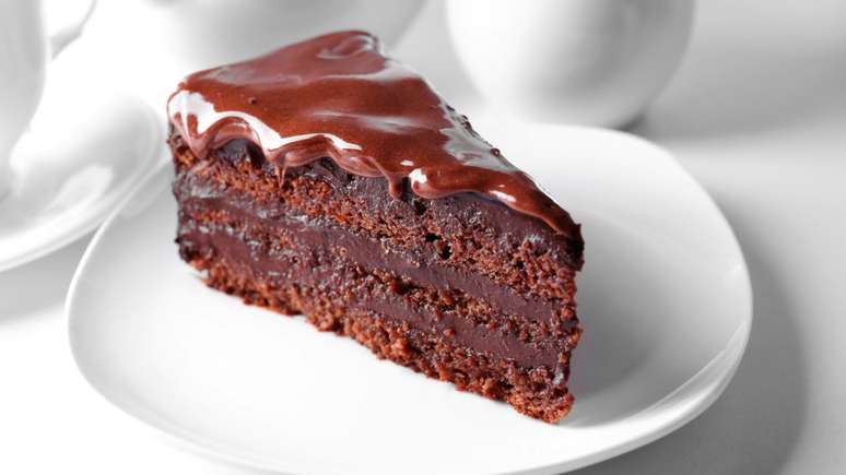 10 receitas de bolo de chocolate que todo chocólatra precisa
