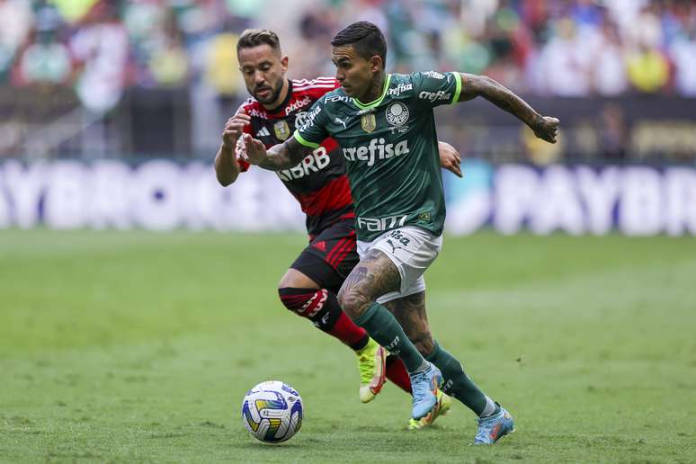 Flamengo x Palmeiras: escalações, onde assistir, horário, classificação e  muito mais!