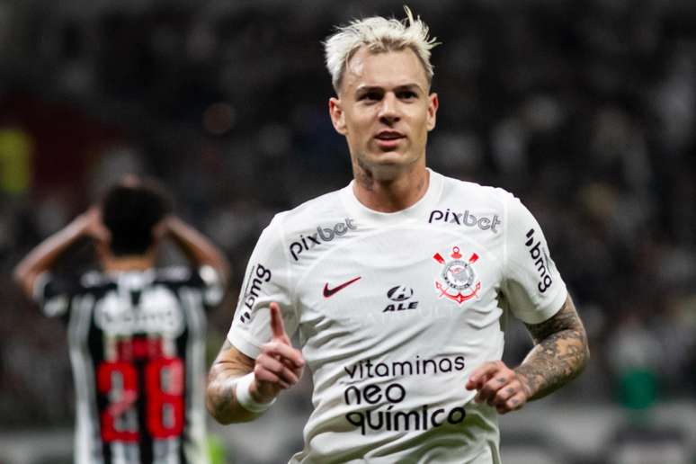 Róger Guedes confirmou sua saída do Corinthians, rumo ao Al Rayyan