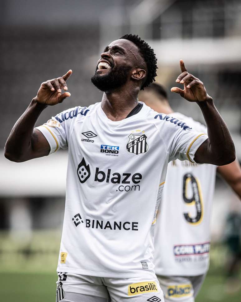 Mendoza fez o pênalti decisivo que deu a vitória ao Peixe (Divulgação: Santos FC)