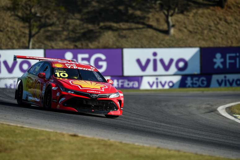 Ricardo Zonta vence a corrida 2 da Stock em Interlagos