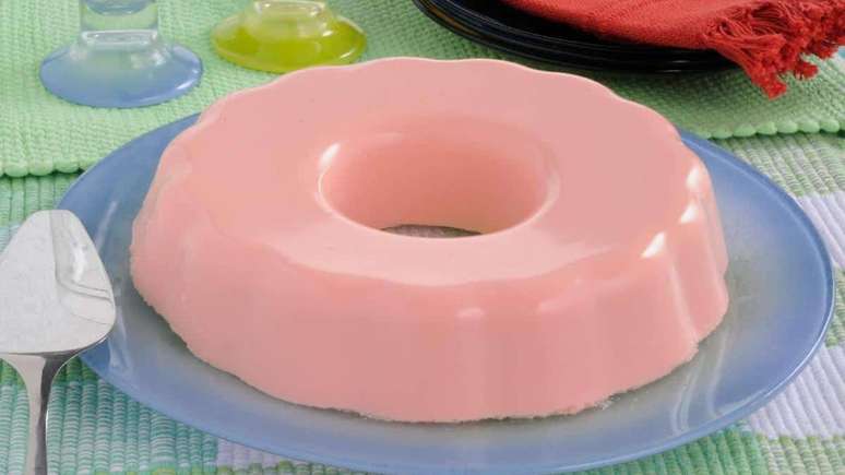 Forma de Pudim, Gelatina, bolo de microondas na cor rosa com formato lindo