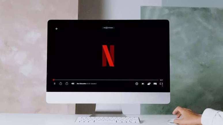 Clientes ameaçam deixar a Netflix, após cobrança por senha compartilhada