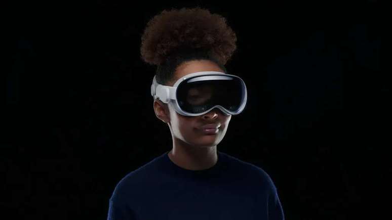 Apple Vision Pro announced with enhanced spec sheet (Image: Disclosure/Apple) Apple Vision Pro announced with enhanced spec sheet (Image: Disclosure/Apple)