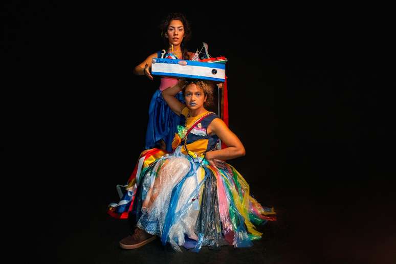 Bando Trapos trabalha com a escuta e troca com moradoras do bairro