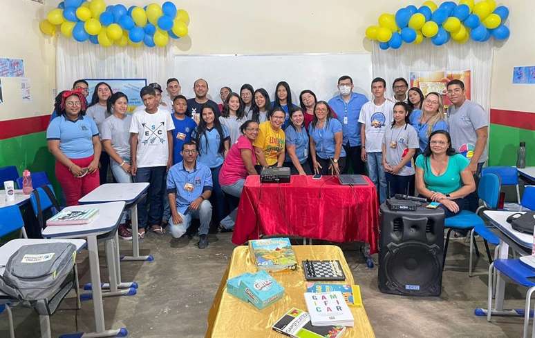 Estudantes e professores participantes do projeto ODS Gamificados.