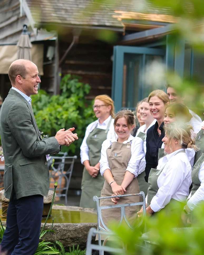 Príncipe William inaugura restaurante em propriedade que herdou na Cornualha