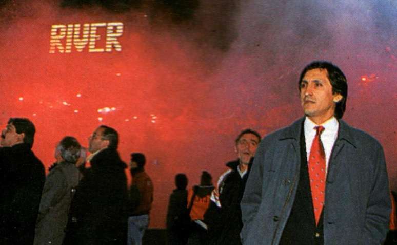 Ramón Díaz comandando o River Plate nos anos 1990 