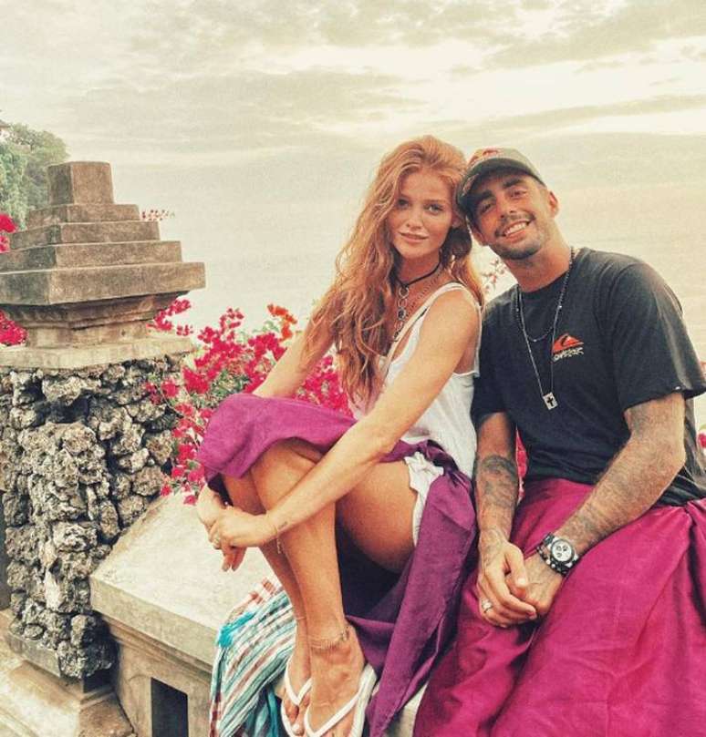 Pedro Scooby says that even though he was married to Piovani, he thought Cintia Dicker was Pedro Scooby says that even though he was married to Piovani, he thought Cintia Dicker was
