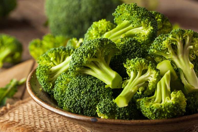 Broccoli improves digestive health 
