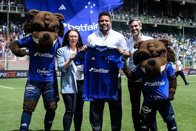 Clube buscou uma revitalização do mascote, mas que não foi aprovada pela torcida 