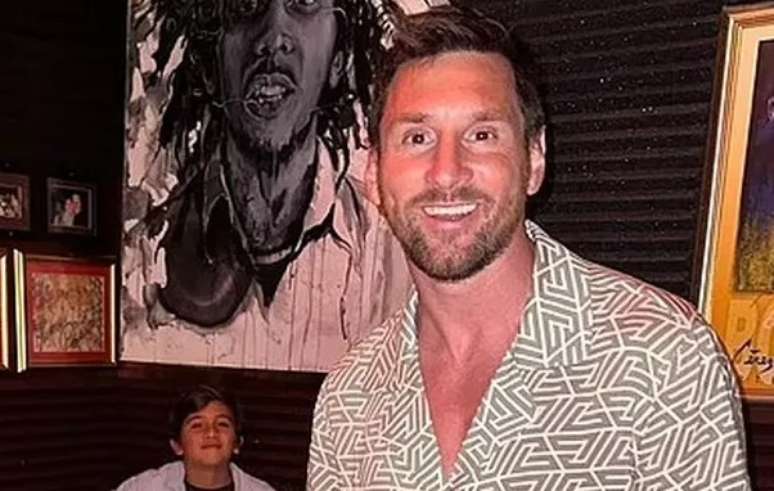 Foto de Messi no restaurante em Miami