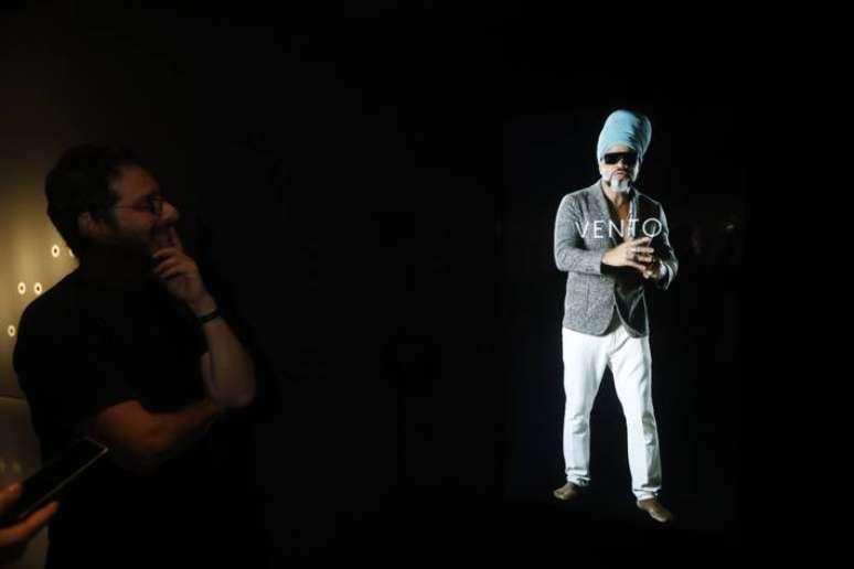 Carlinhos Brown canta 'O Vento', de Dorival Caymmi