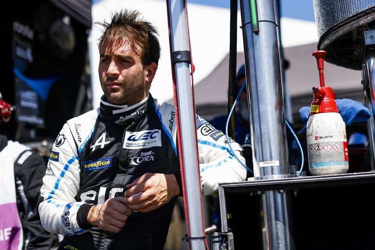 André Negrão tem tido uma temporada trabalhosa este ano, mas espera 2024 com esperança