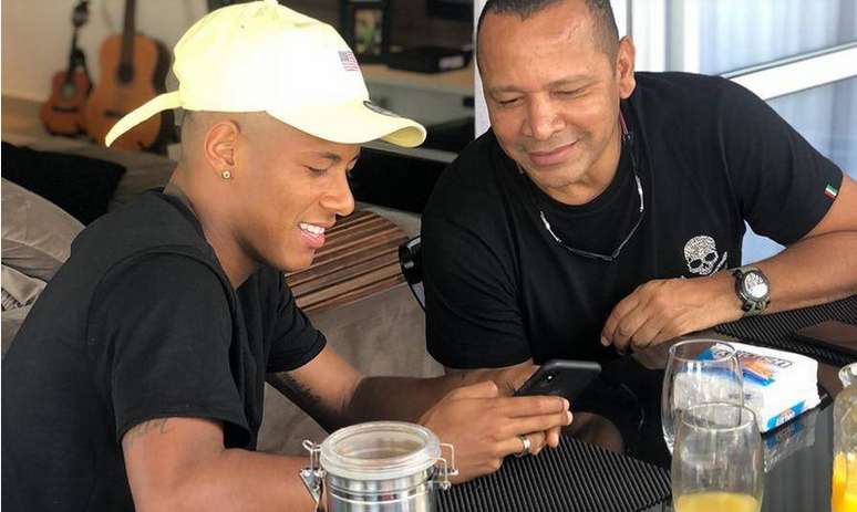 Arthur Gomes é empresariado pelo pai de Neymar – Instagram/@arthur