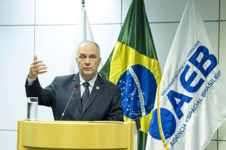 Marco Antônio Chamon em posse na presidência da AEB