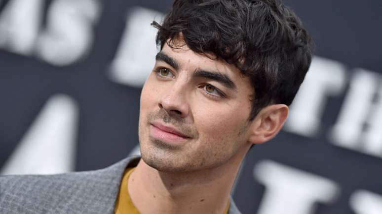 Joe Jonas revela momento constrangedor no palco: "Cocô nas calças"