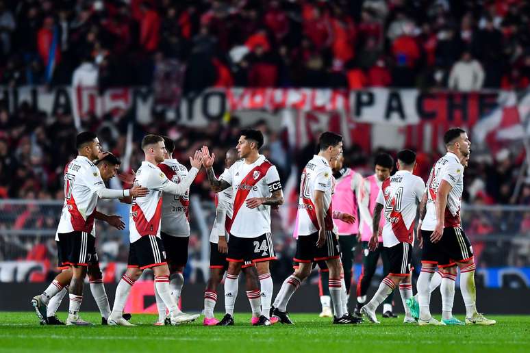 Jogadores do River Plate comemoram título 