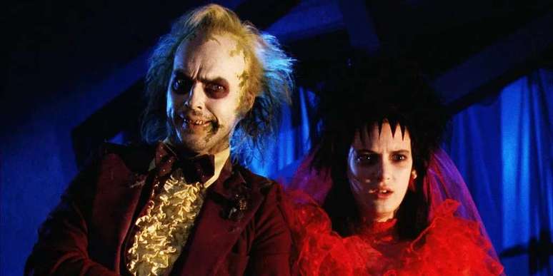 Beetlejuice will have to wait a little longer in the afterlife to hit theaters (Image: Disclosure/Warner Bros)