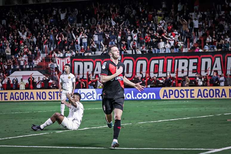 Sem vencer há cinco jogos, jogadores do Sport pedem apoio da