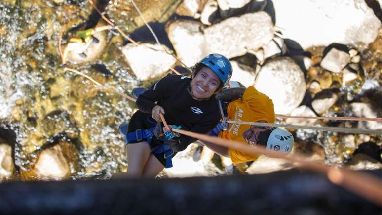 “Rio Expedition” brings adapted abseiling to Macacu Falls