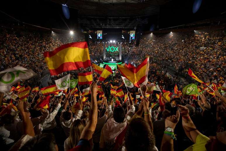 Vox entered the Congress of Deputies in the last general elections as the third political force, with 52 seats Vox entered the Congress of Deputies in the last general elections as the third political force, with 52 seats