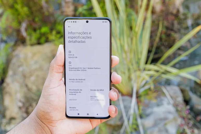 There's nothing the Poco F5 Pro can't do on the Play Store (Image credit: Ivo Meneghel Jr./Canaltech)