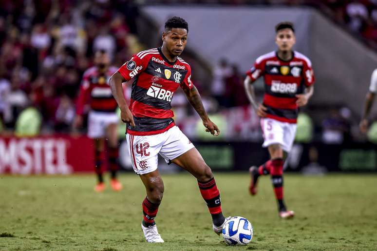 Matheus França em Flamengo x Racing, pela Libertadores 