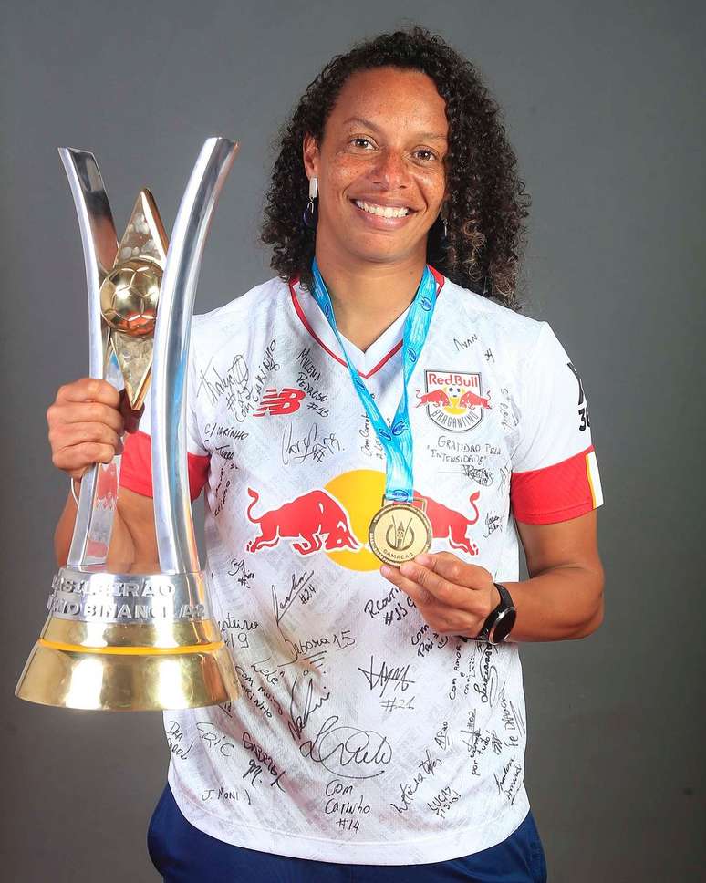 Rosana foi campeã da Séria A2 pelo RB Bragantino