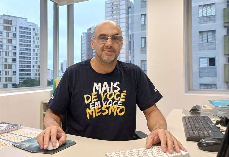 Marcelo Fonseca é coordenador e professor de física