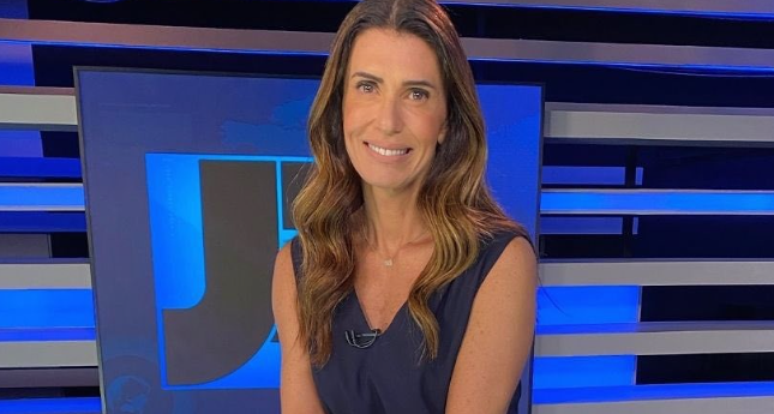 A jornalista Janine Borba, 55, deixou a Record após 19 anos no canal