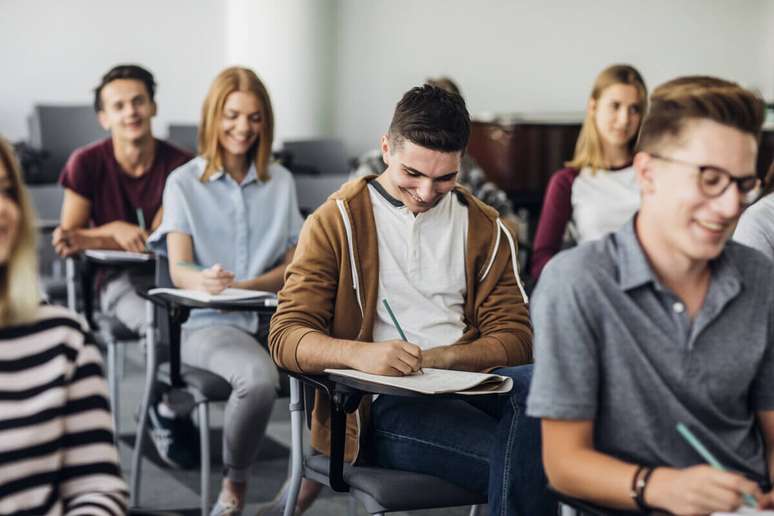 Ler as questões pelo menos duas vezes é importante para obter as informações necessárias 