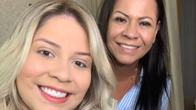 Marília Mendonça e a mãe, Dona Ruth (Reprodução/Instagram)