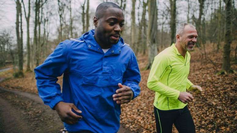 "Muitos homens sabem muito pouco sobre seus amigos, mas os aceitam porque fazem parte do mesmo clube", afirma psicólogo