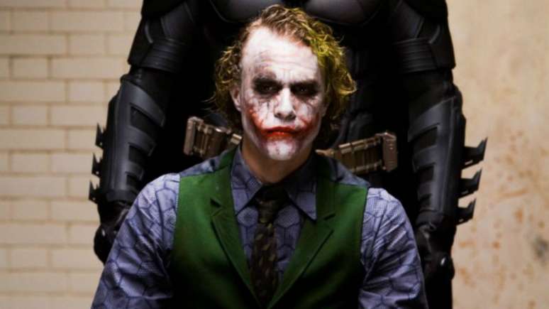 A pior escolha de elenco da história Apenas Christopher Nolan confiou em Heath Ledger como