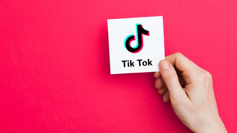 Tenha o amor em seus pés com a ajuda do Tik Tok -