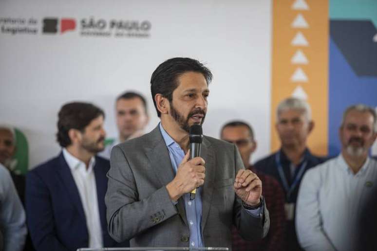 O prefeito de São Paulo, Ricardo Nunes, afirma que não haverá tolerância com os traficantes de drogas.