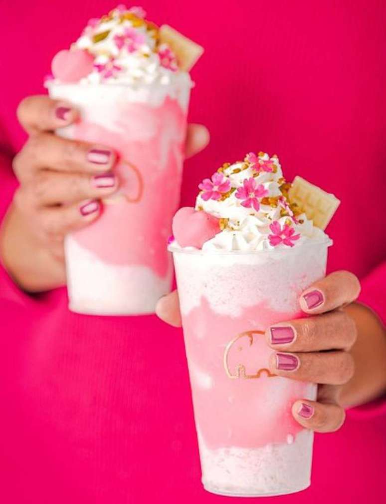 The coffee shop jumped on the pink bandwagon and released a doll-inspired drink.