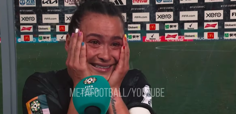 Ali Riley durante entrevista depois da partida da Suíça na Copa do Mundo