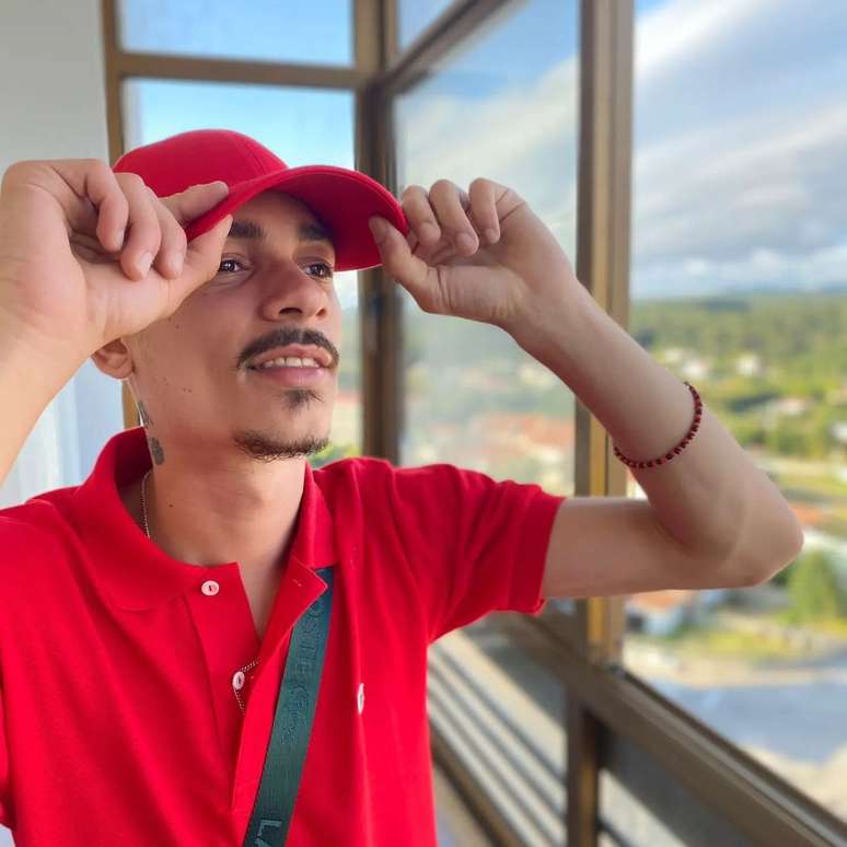 Kauã Zurc é rimador no trem e estudante de direito 