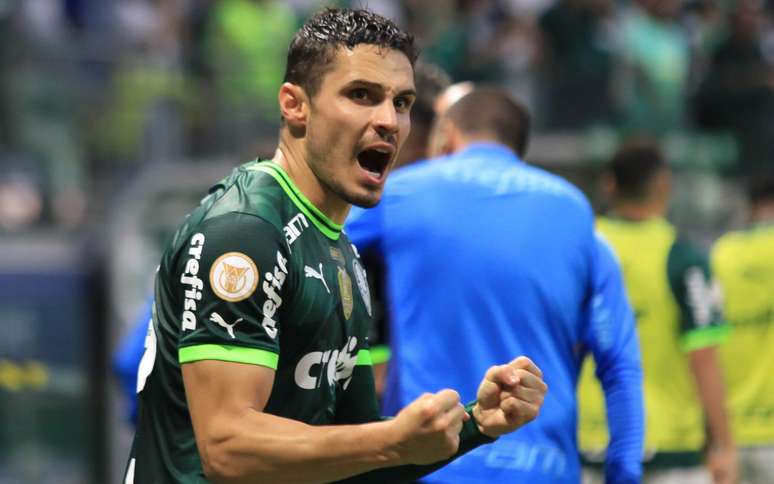 Veiga participa de gol em quase todos jogos do Palmeiras na reta final do  Brasileirão