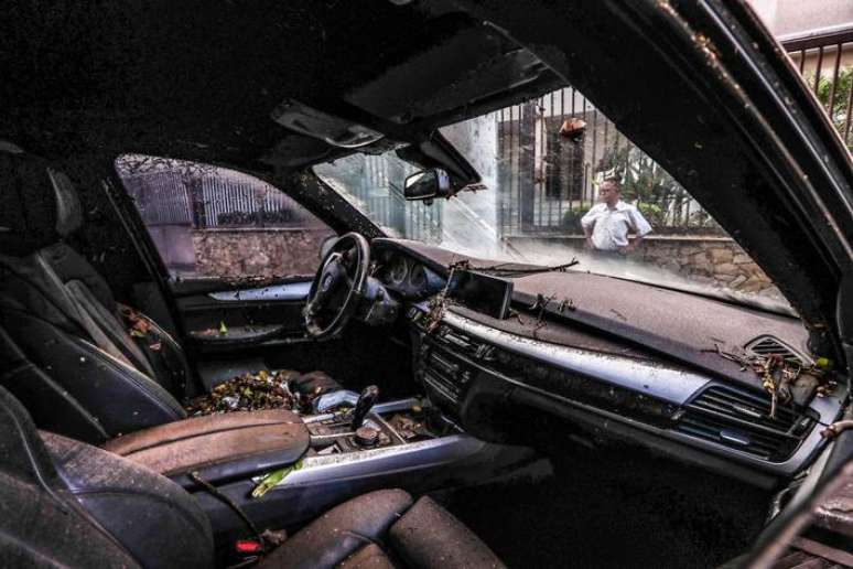 Rescaldo da inunda&ccedil;&atilde;o que atingiu o bairro de Moema em mar&ccedil;o, que terminou com a morte de uma mulher de 88 anos.