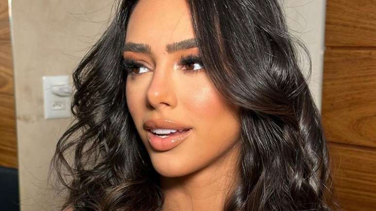 Bruna Biancardi enchants the web by showing her pregnancy bump in a top and leggings