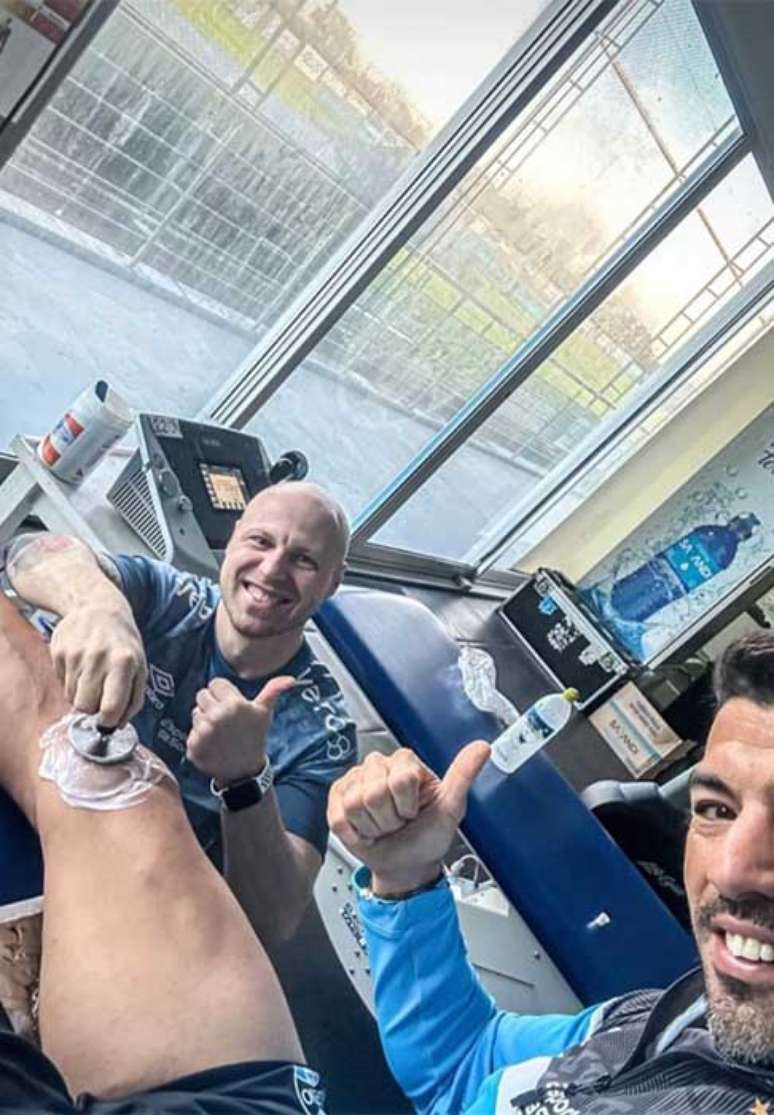 Su&aacute;rez mostra tratamento no Gr&ecirc;mio &ndash;